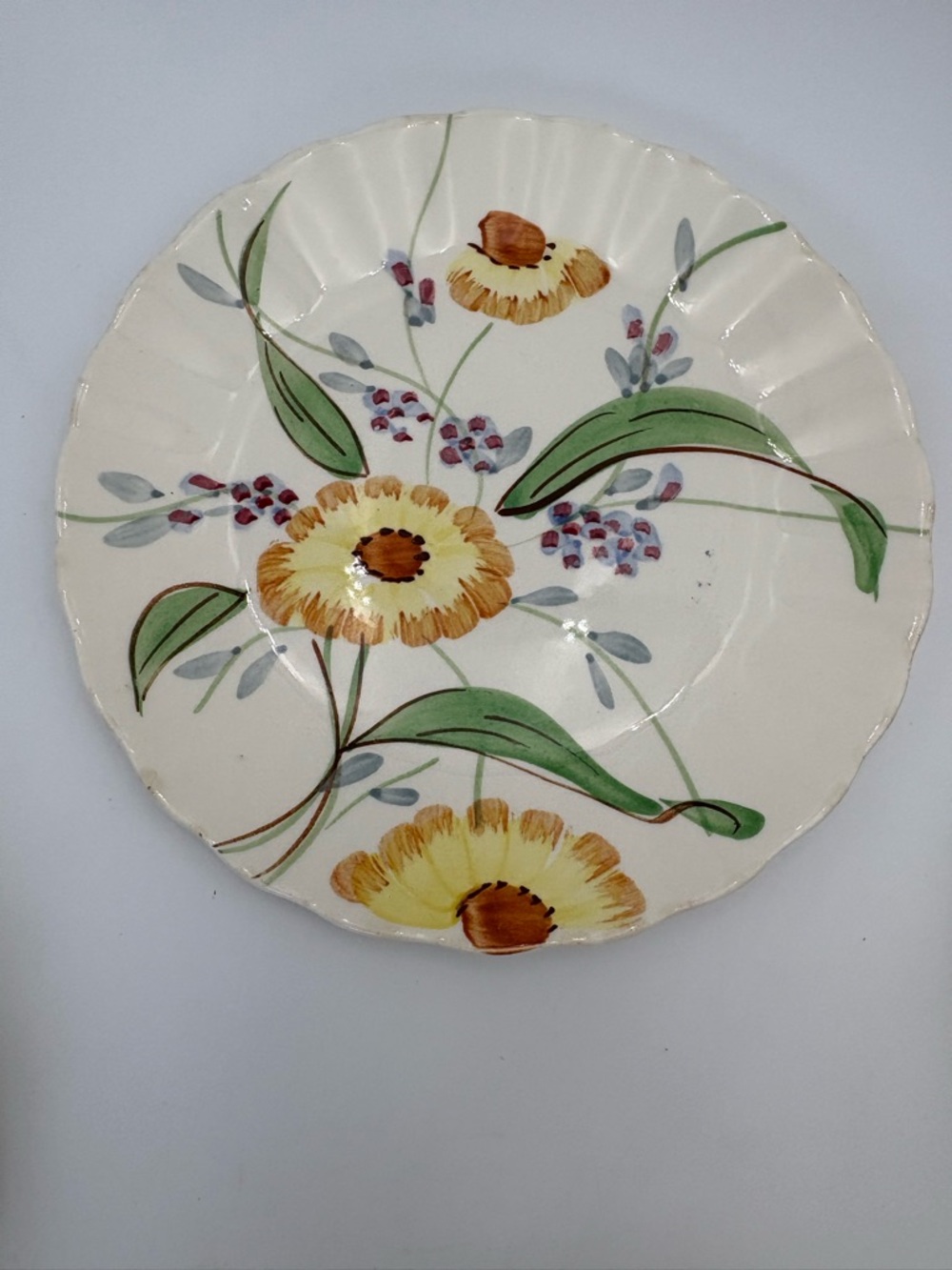 Vintage Southern Potteries Blue Ridge Hand-Painted Yellow Floral Bowl and Plates - Picture 9 of 14